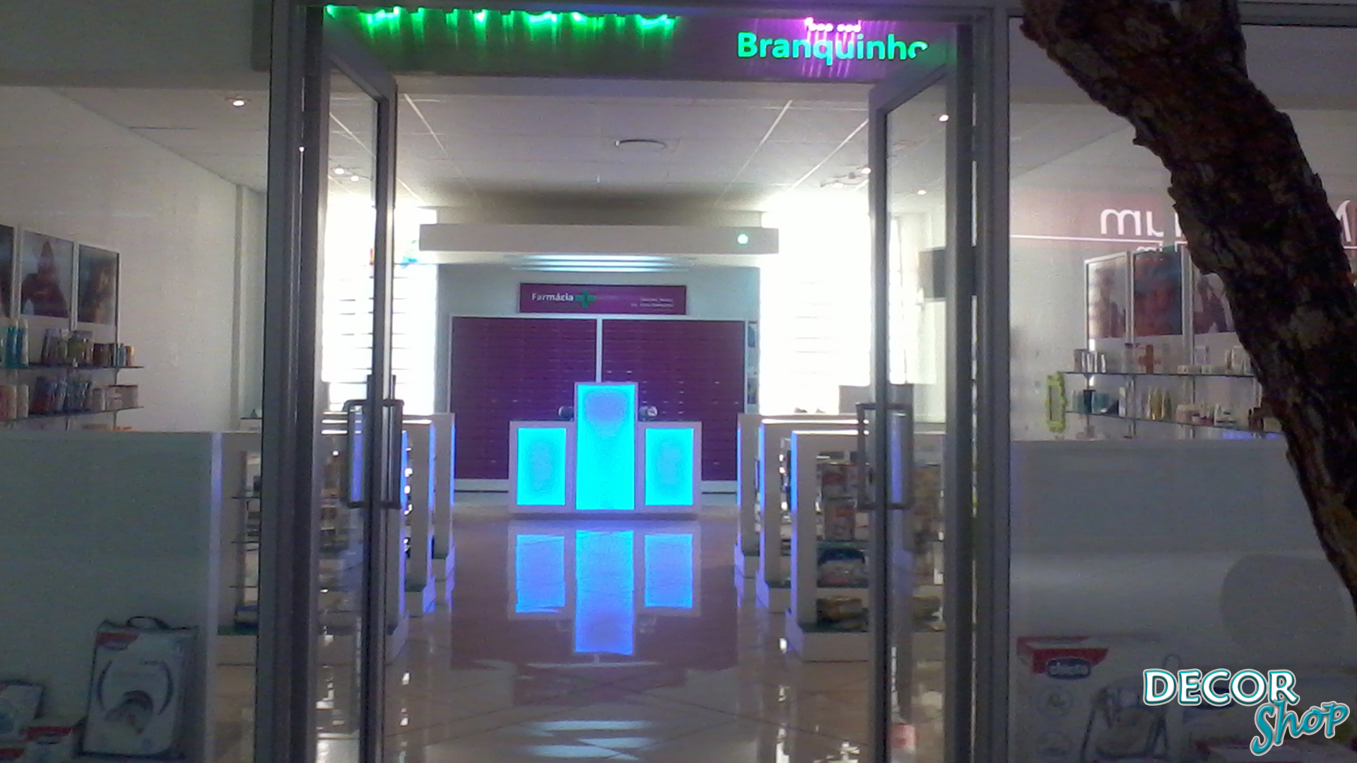 2 - FARMACIA BRANQUINHO